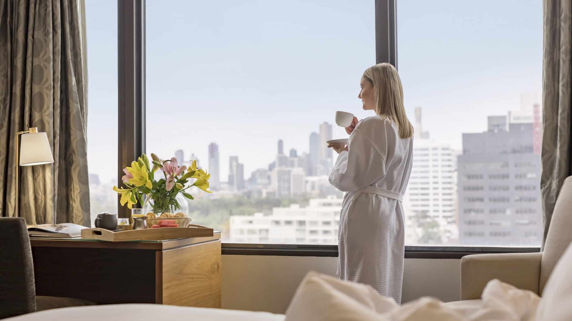 In-Room Hotel Dining | Hotels with Room Service | View Melbourne