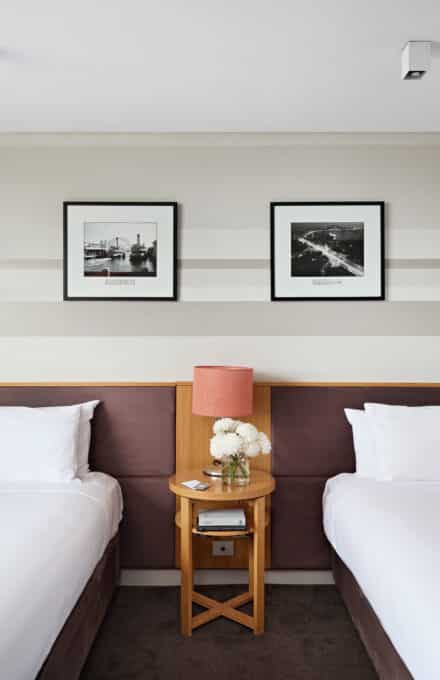 ViewSydney-HarbourBridgeTwinRoom-2