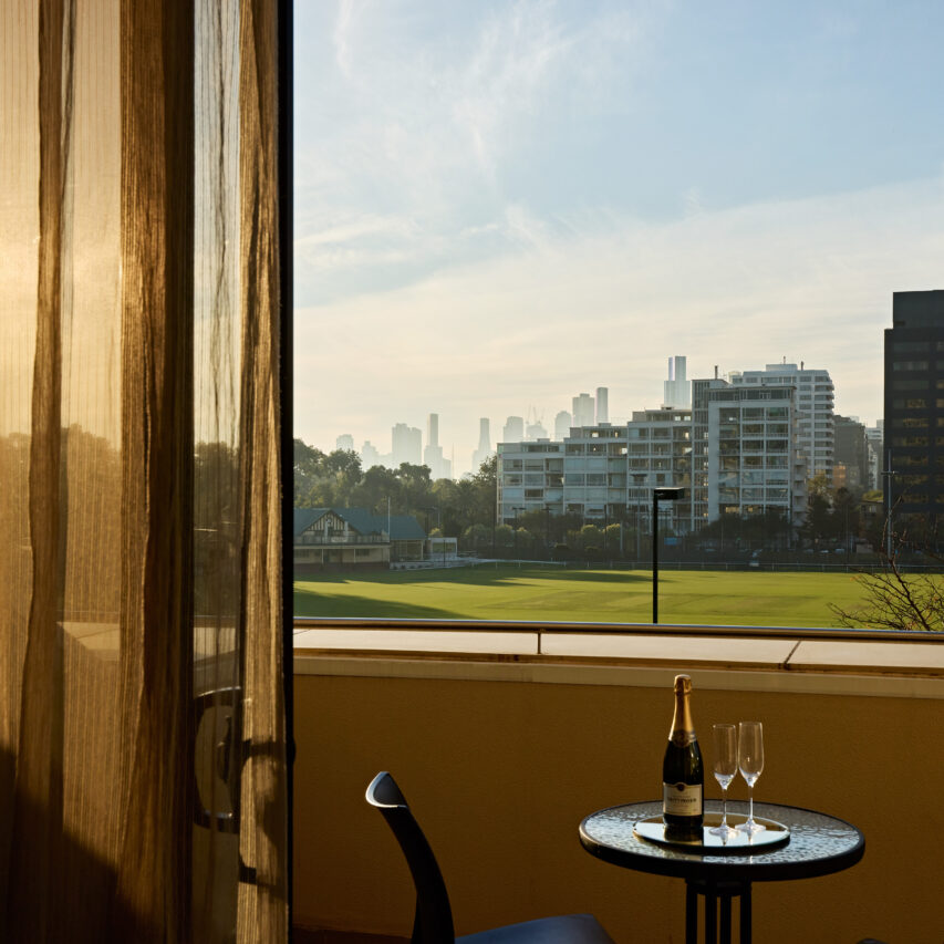 View_Melbourne_City View King with Balcony_Retouched_3