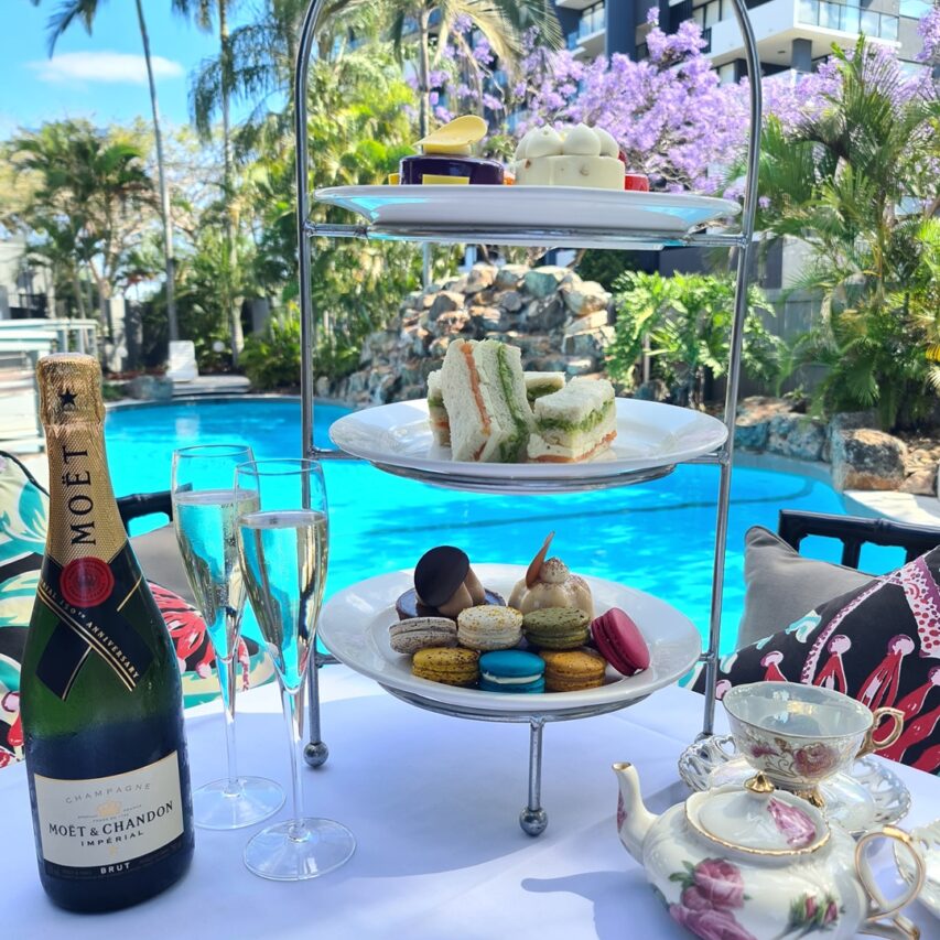 03 High Tea Post - Photo