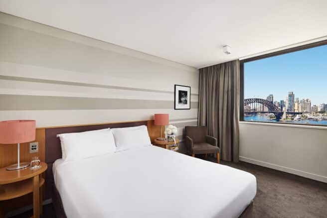 ViewSydney-Superior-HarbourBridgeKingRoom-1